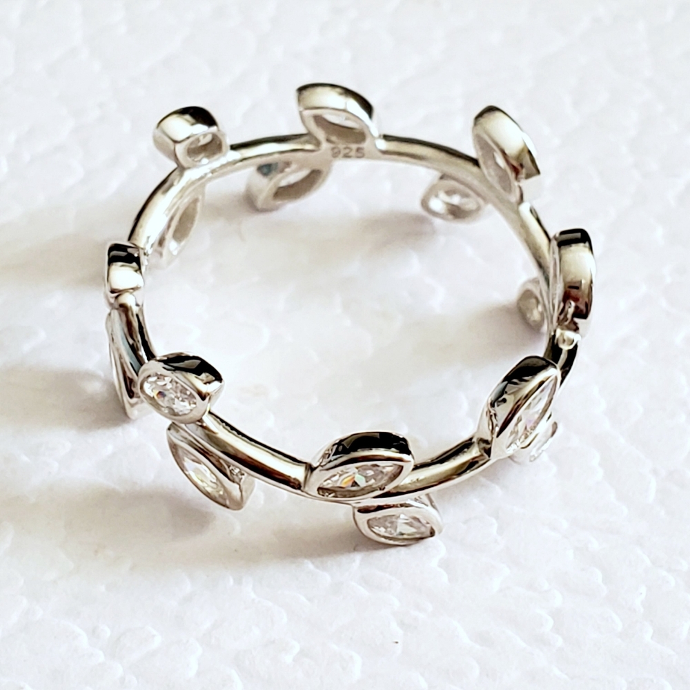 Sterling Silver 925 Leaves Clear CZ Ring